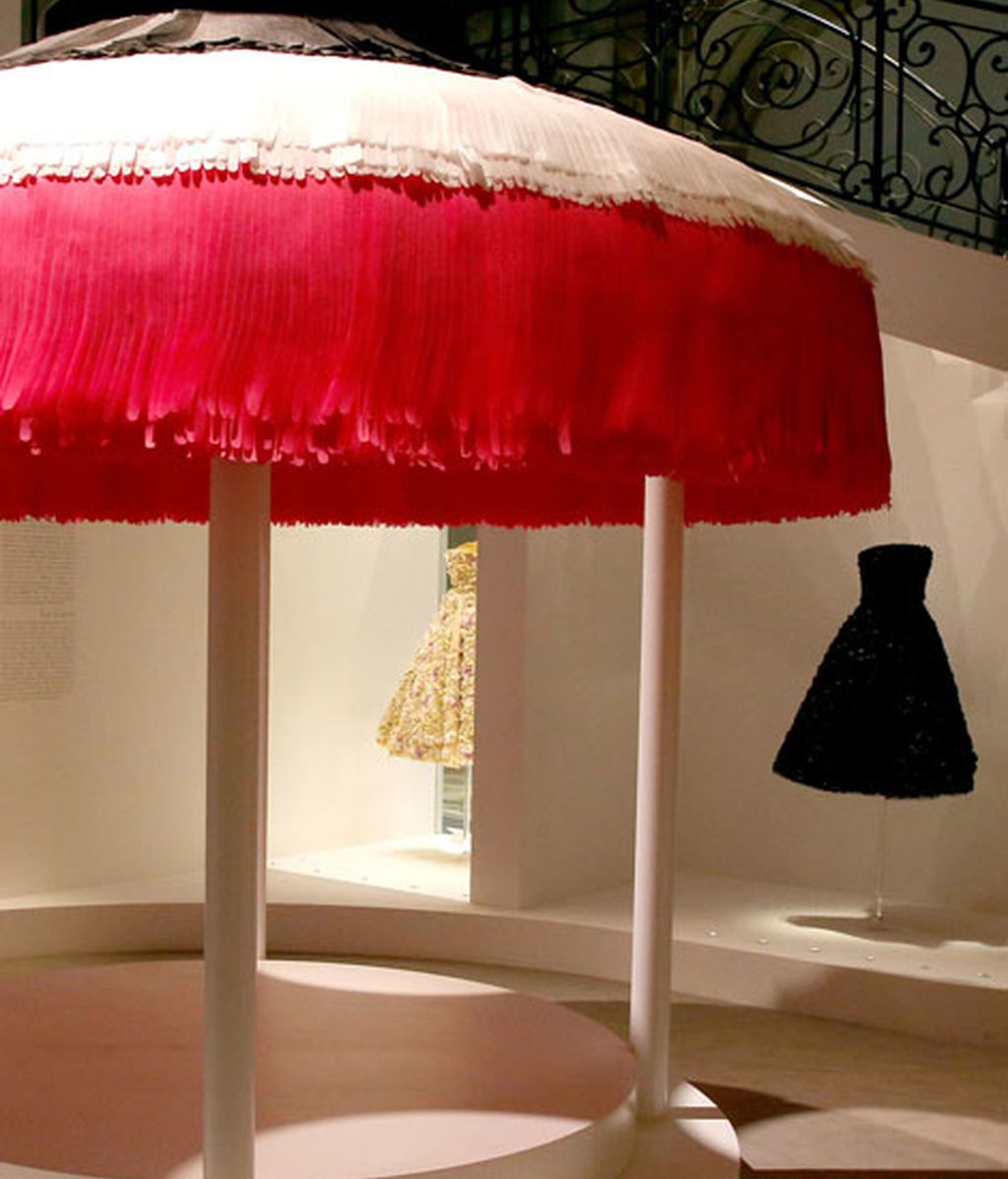 Natalie Portman, Sophie Marceau y Karl Lagerfeld inauguran la exposición 'Miss Dior'