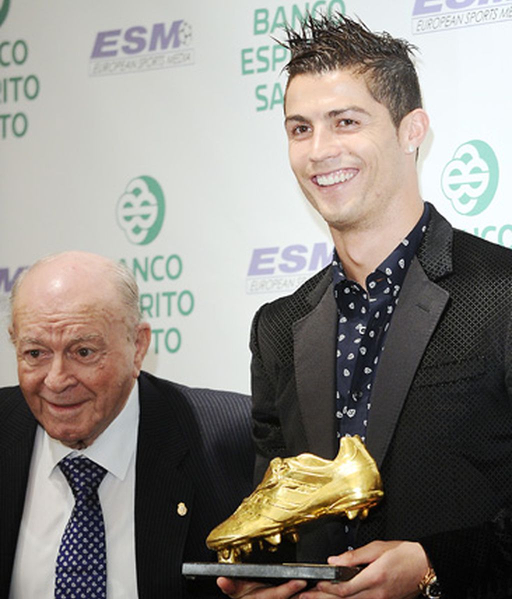 El anillaco de Irina Shayk en la entrega de la Bota de Oro a Cristiano Ronaldo