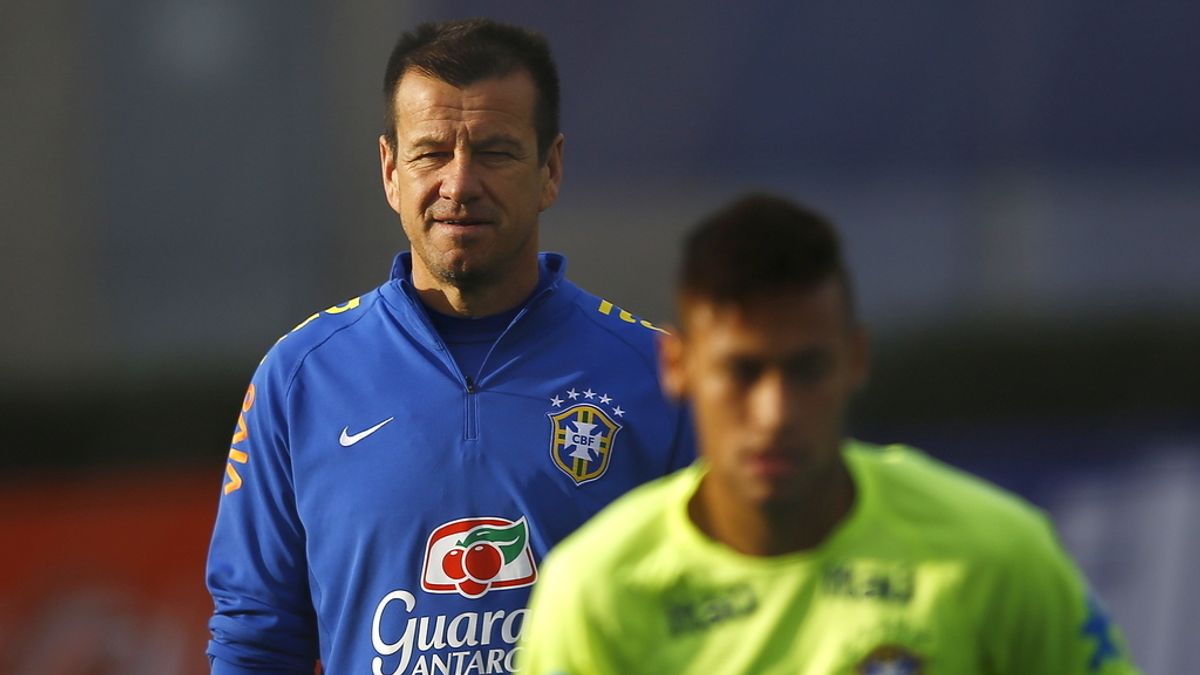 Dunga: "Tenemos que encontrar soluciones para el equipo sin Neymar"