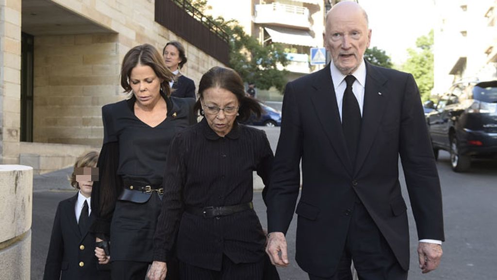 Simeón y Margarita, reyes de Bulgaria, junto a la princesa Kalina y su hijo