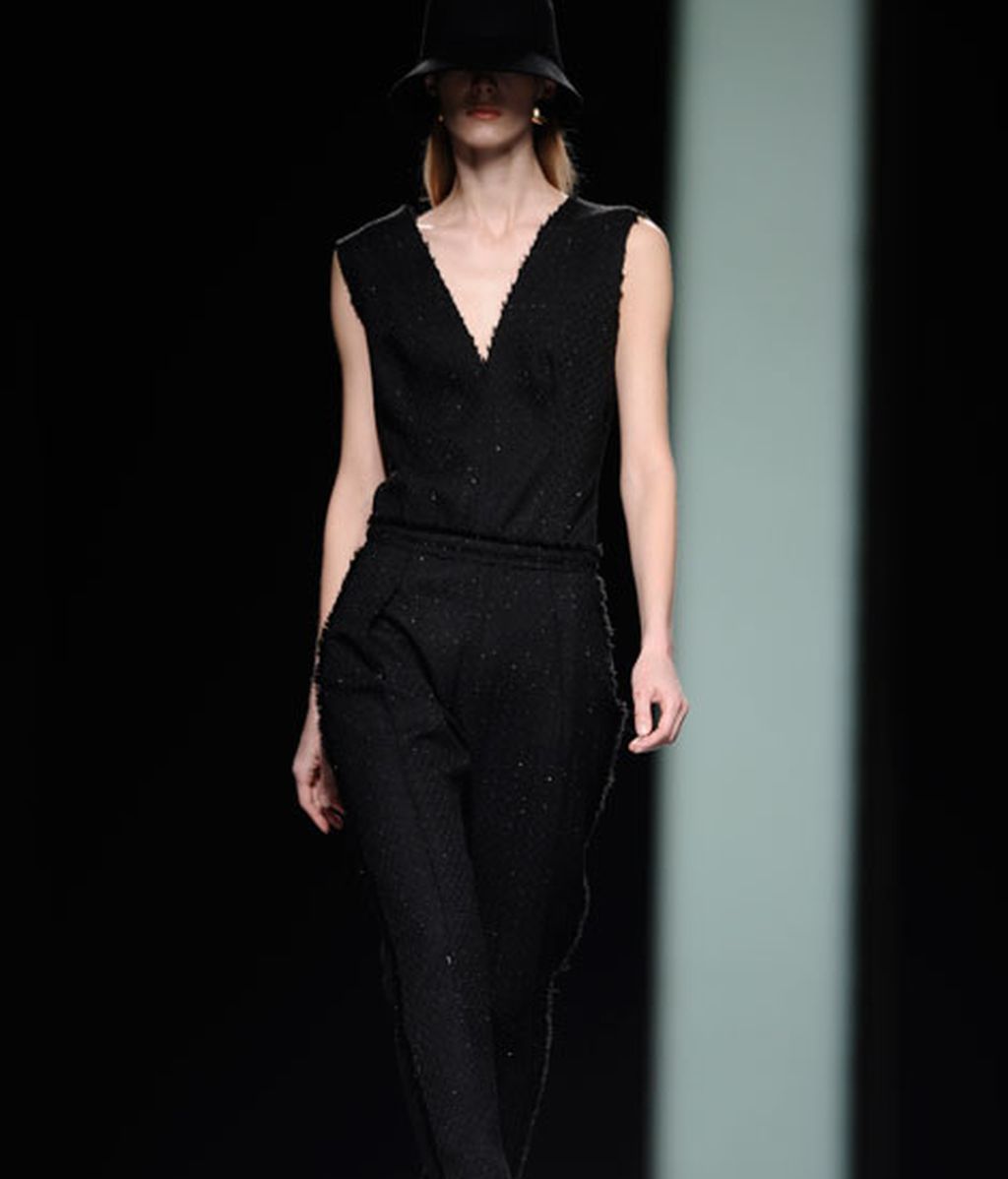 Moisés Nieto: geometría monocromática