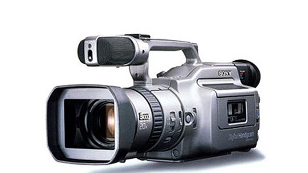 1995: 'Sony Handycam DCR-VX1000'