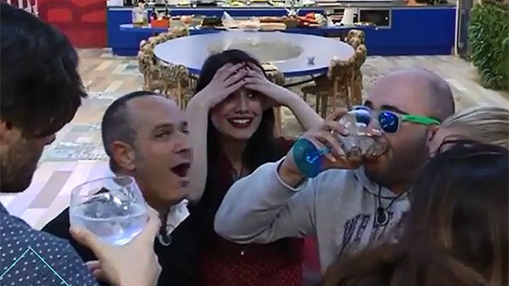 Copas, música y muchas rísas... así es Kiko de noche