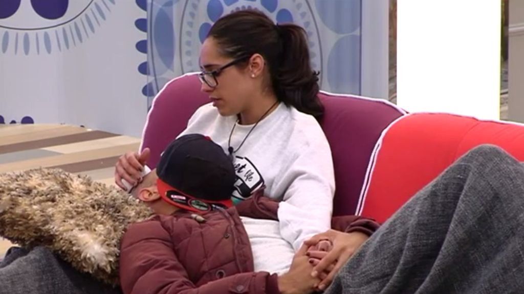 La reconciliación de Omar y Lucía, en imágenes