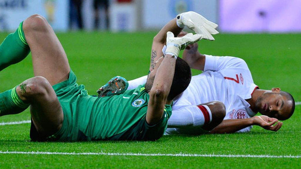 Theo Walcott en el hospital Theo Walcott en el hospital