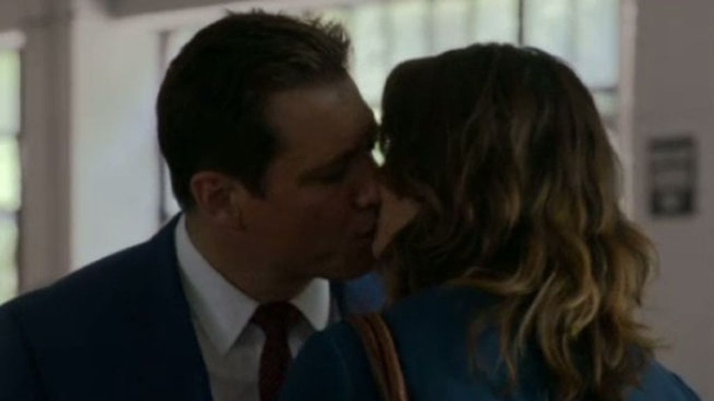 Controversias, ostracismo policial y...¡besos! en esta temporada