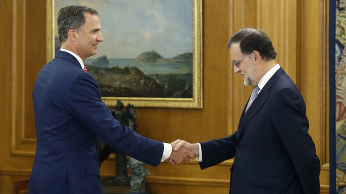 Felipe VI recibe en la Zarzuela a Mariano Rajoy