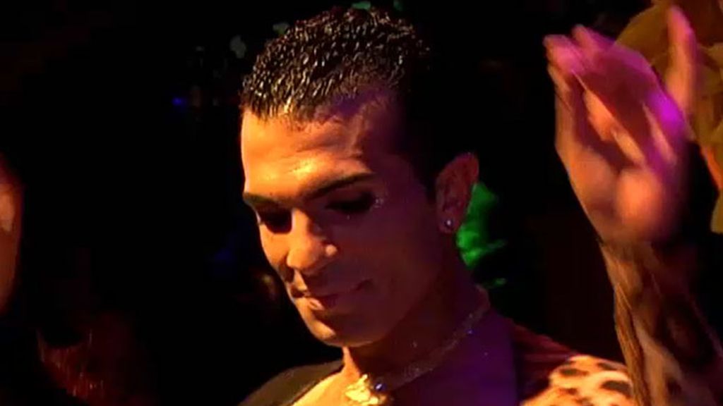 80 euros, cena y espectáculo