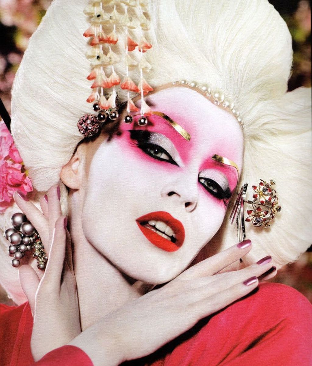 Kylie Minogue: 25 años de carrera, 25 looks