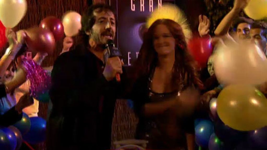 Lorena entra en la casa de Guadalix