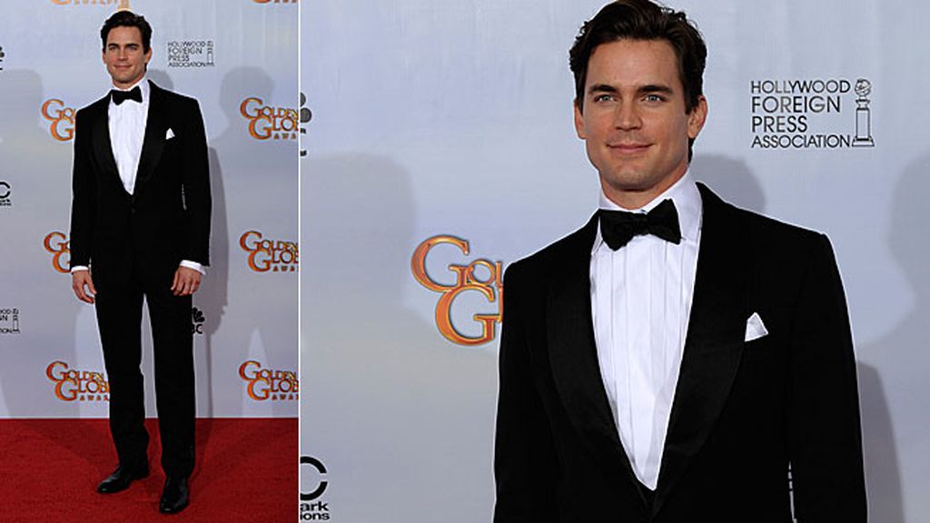 Esmoquin negro sobre la alfombra roja