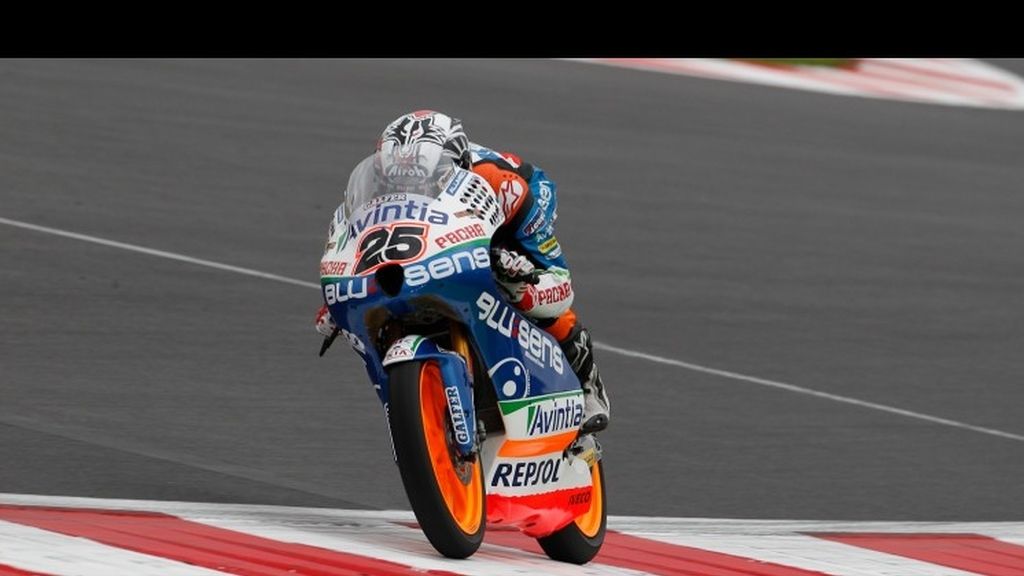 Maverick Viñales, rodando en Gran Bretaña