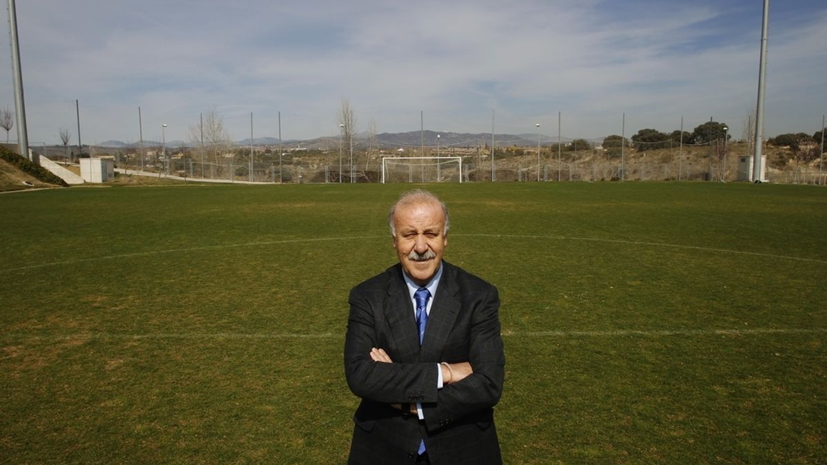 Vicente del Bosque, en uno de los estadios de Las Rozas