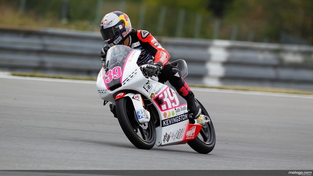 Salom se cuela en la fiesta de Viñales y Cortese en Brno