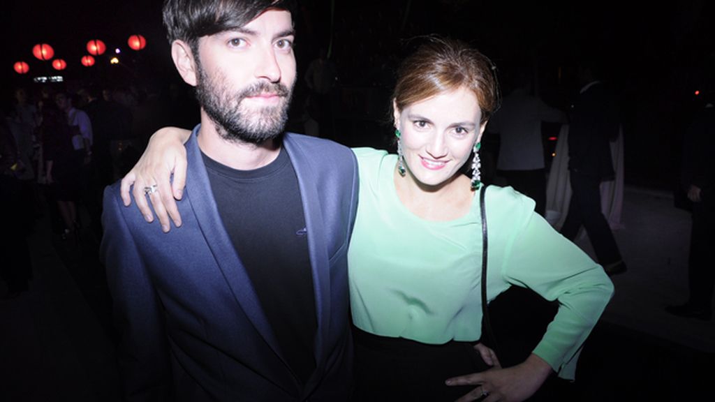 El periodista Custodio Pastor y Paloma Simón, editora de moda de Yodona