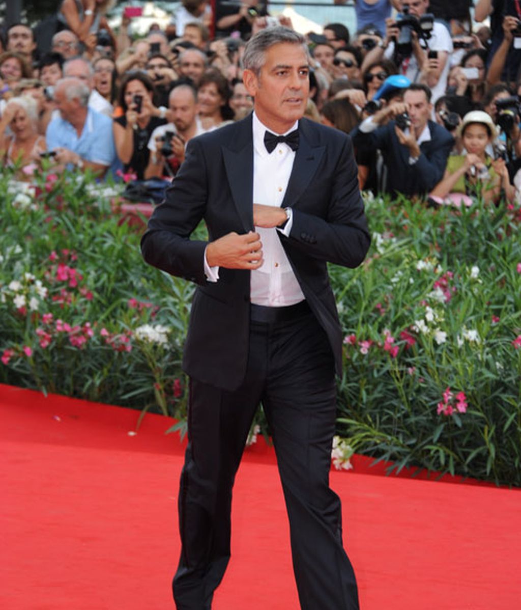 Clooney juega en Venecia con la línea roja entre el galán y el gañán