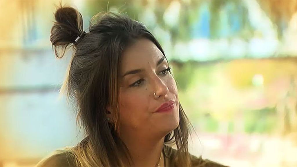 Bea, a Isaac: "Eres un tío que merece la pena, pero ten cuidado con lo que haces..."