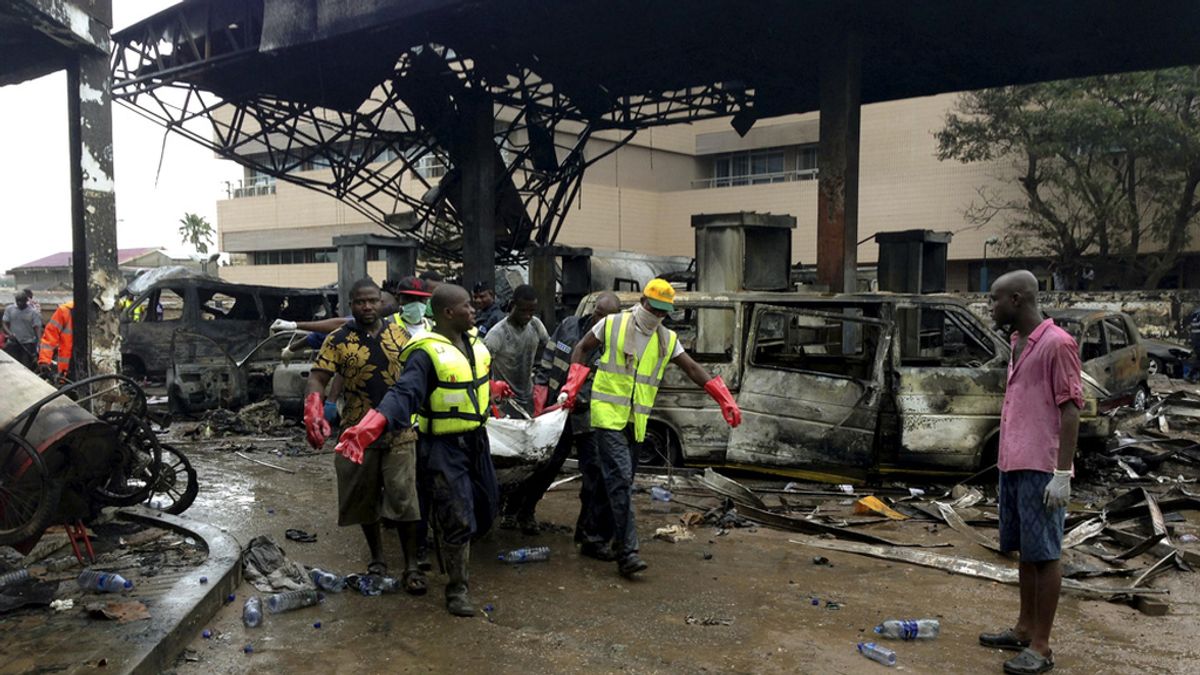 Un centenar de muertos por una explosión en una gasolinera en la capital de Ghana