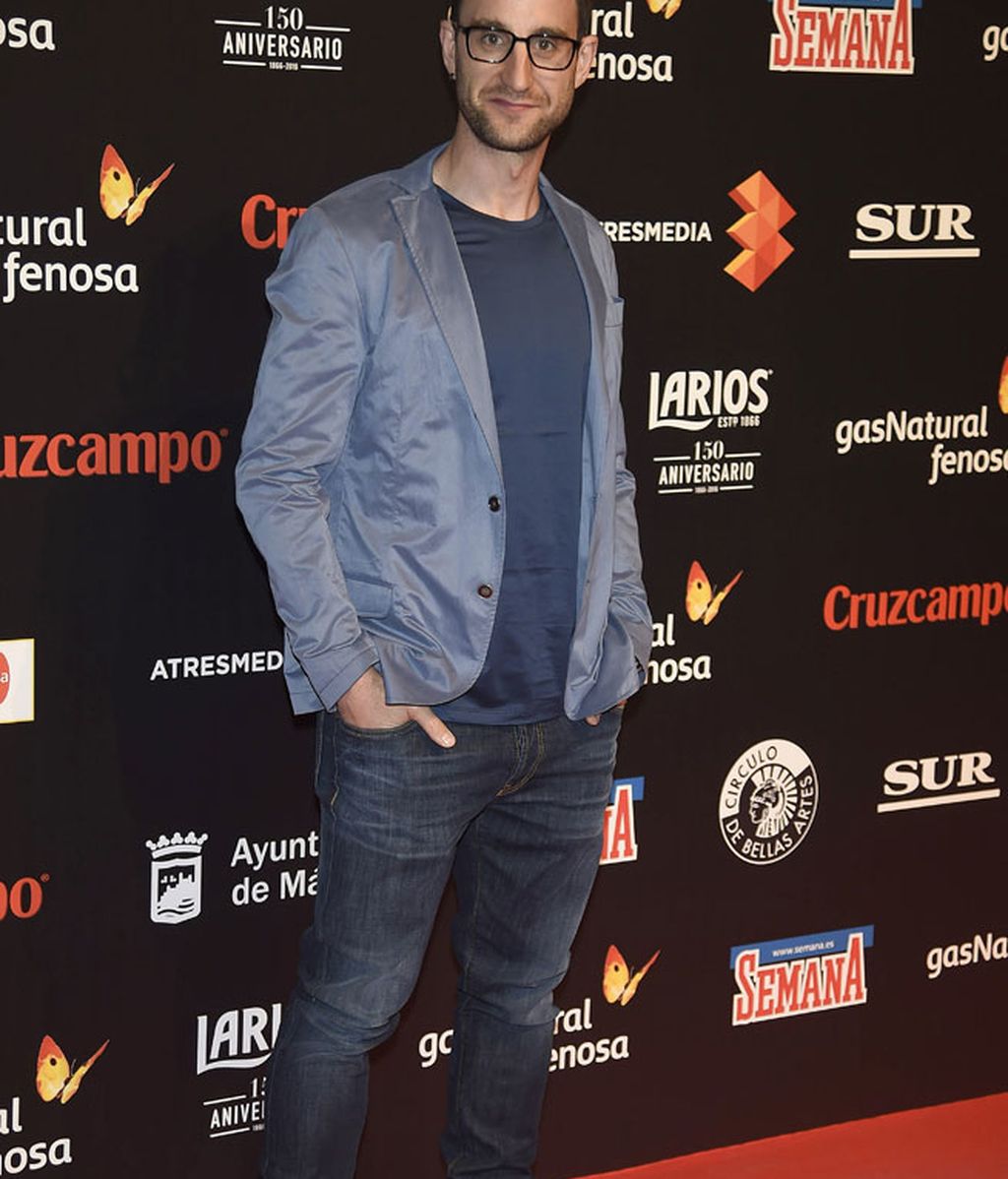 Dani Rovira, casual ¡y con gafas!