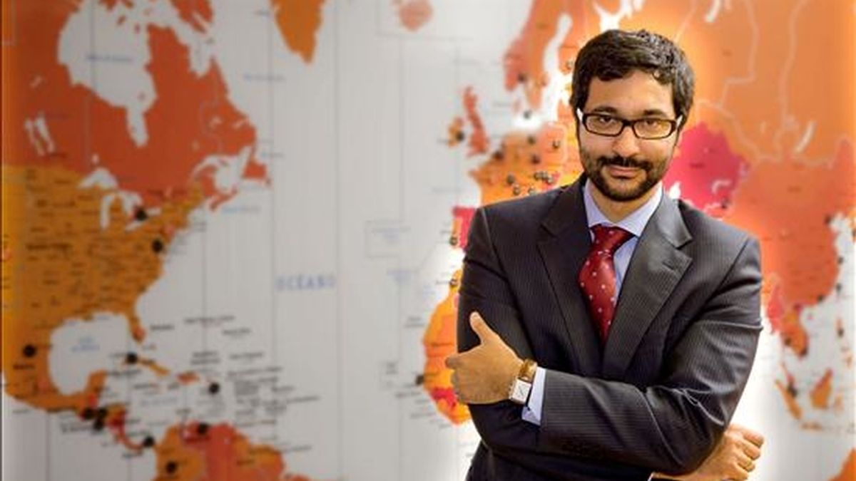 El consejero delegado de la sociedad estatal Invest in Spain, organismo dependiente del Ministerio de Industria, Turismo y Comercio, Javier Sanz, durante una entrevista en la que ha negado que exista una "fuga de inversores en España" a pesar de la "enorme dureza" de la crisis económica. EFE El consejero delegado de la sociedad estatal Invest in Spain, organismo dependiente del Ministerio de Industria, Turismo y Comercio, Javier Sanz, durante una entrevista en la que ha negado que exista una "fuga de inversores en España" a pesar de la "enorme dureza" de la crisis económica. EFE