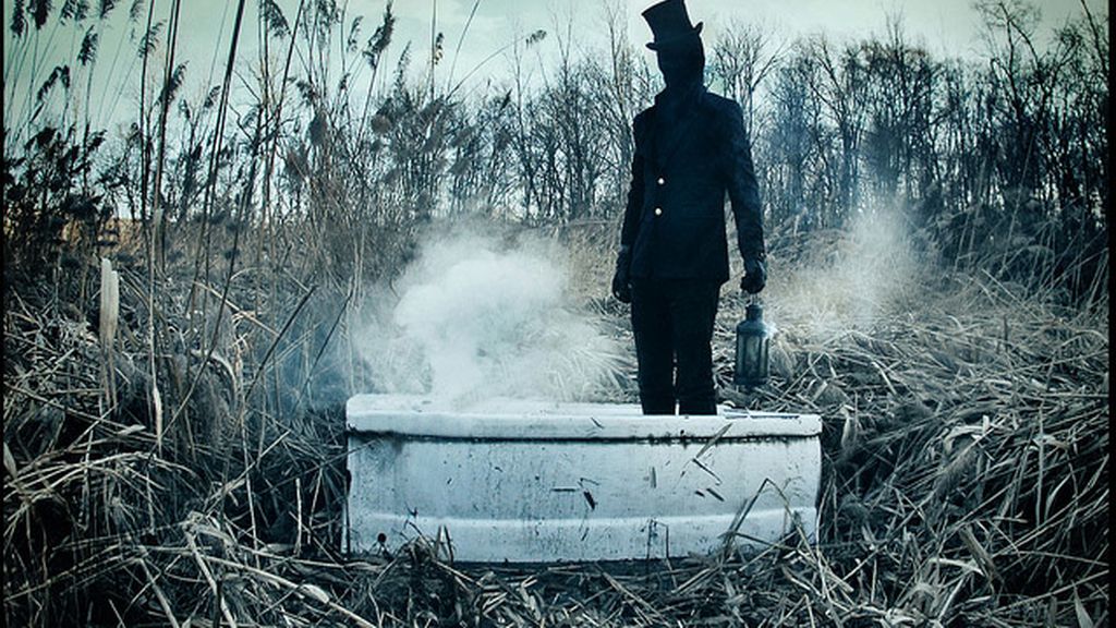 Visiones de un fotógrafo con parálisis del sueño convertidas en imágenes