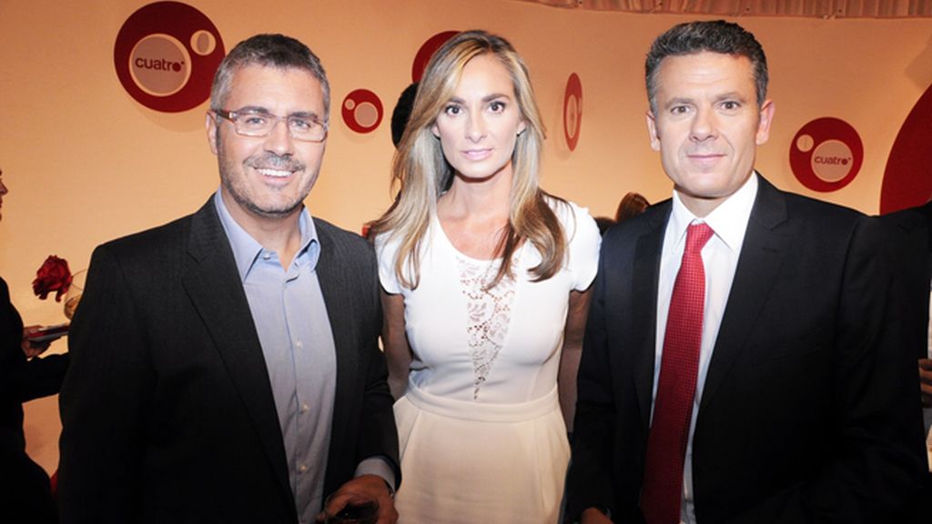 Miguel Ángel Oliver, Marta Reyero y Roberto Arce, el infalible equipo informativo de Cuatro