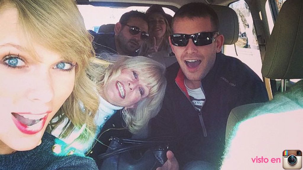 Taylor Swift agradece tener un coche "lleno de primos"