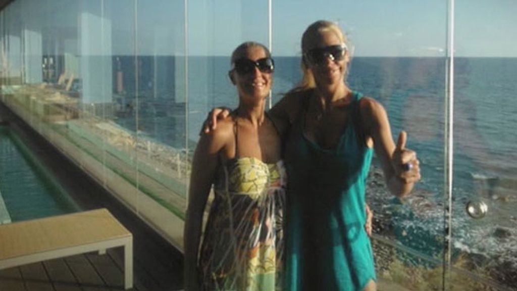 Las vacaciones de Belén Esteban y su amiga Mariví