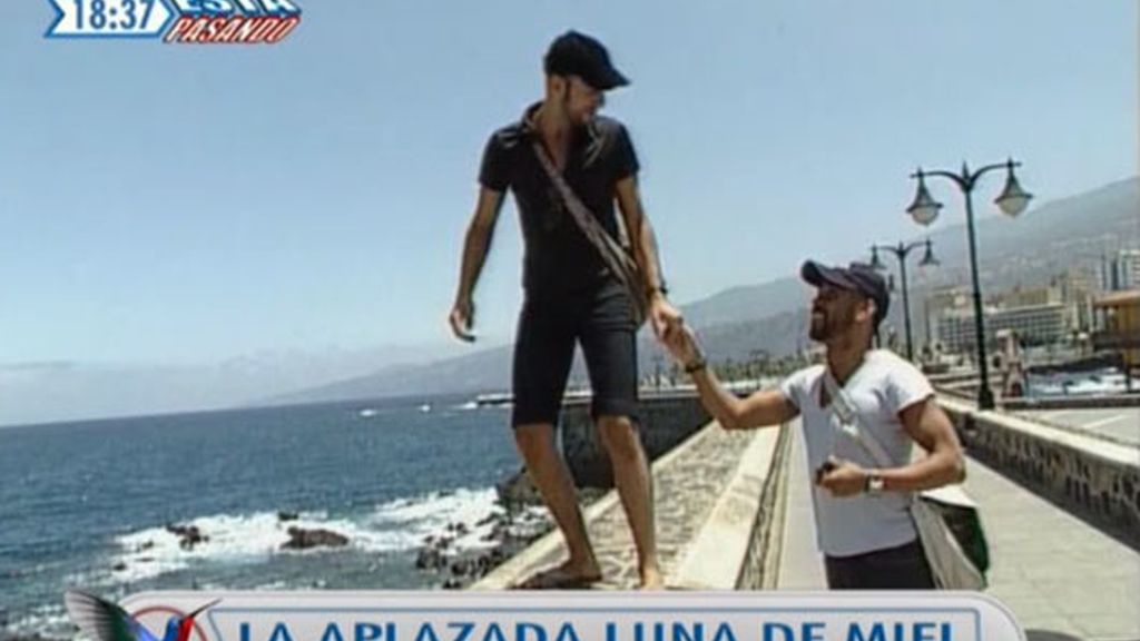 La aplazada luna de miel de Chipper y su marido