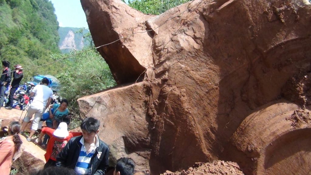 1564 muertos y más de 5.500 heridos en un terremoto en Sichuan