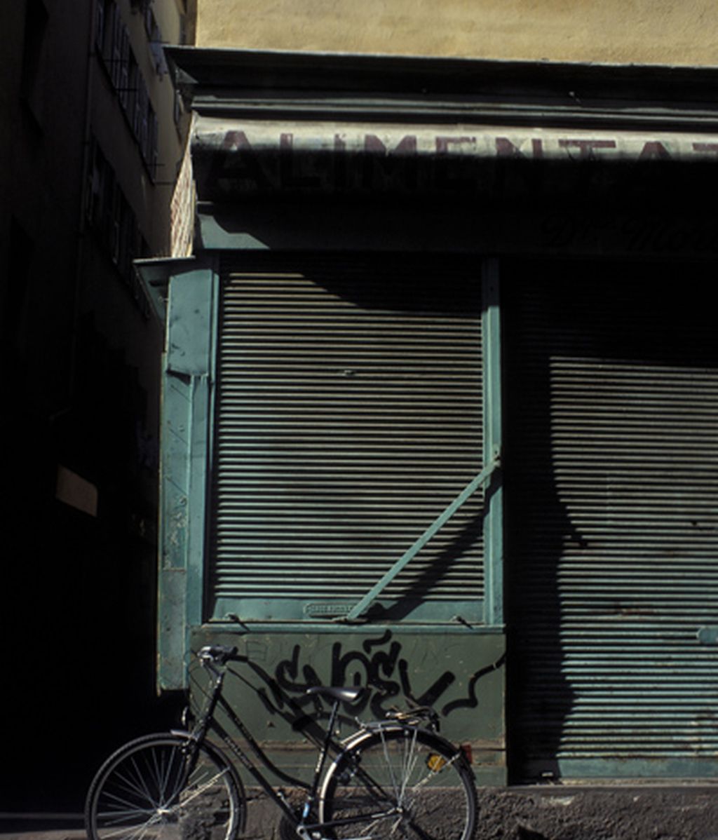 "Deberian prohibir que las tiendas cerrasen al mediodia"