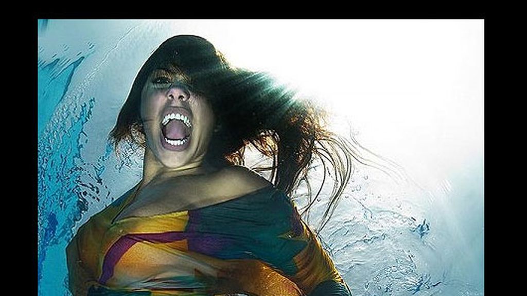 Silvia, un bombón para Manuel