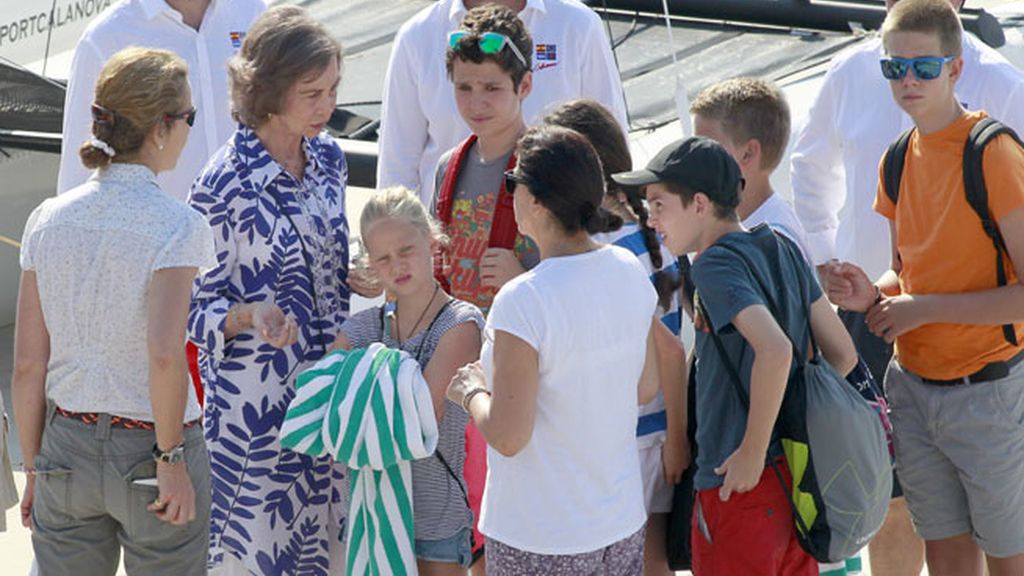 La Reina Sofía, de vacaciones con sus nietos