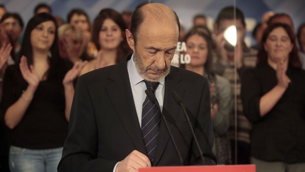 Rubalcaba comparece en la sede del PSOE