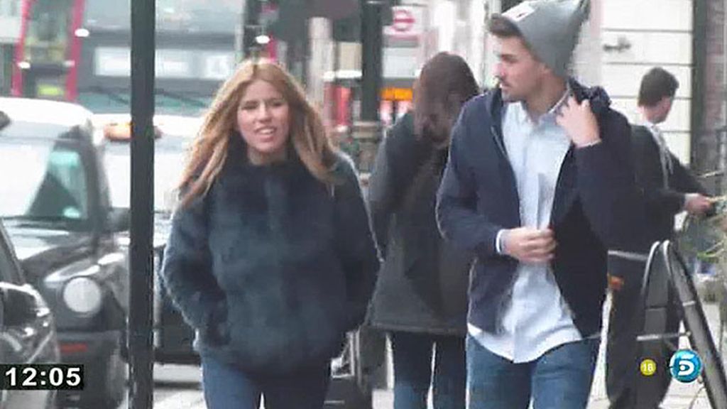 Chabelita y su chico pasearon por la capital británica sin el pequeño Alberto