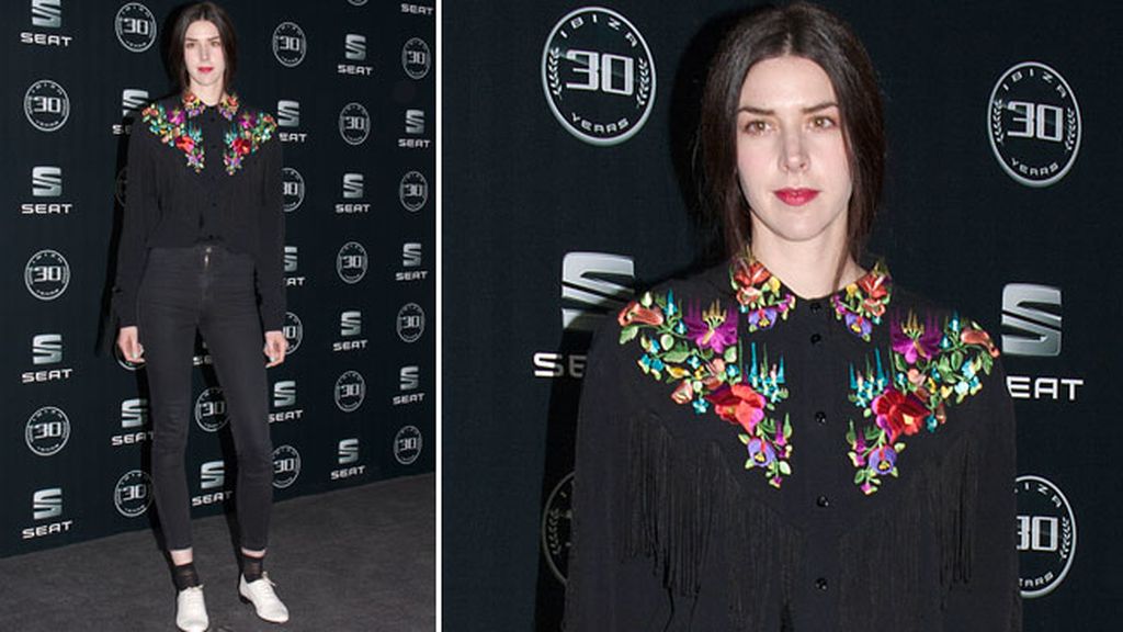 Brianda Fitz James apsotó por los flecos en su estilismo