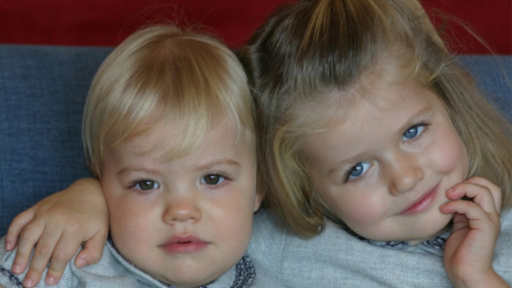 Sucede a su padre, Felipe VI