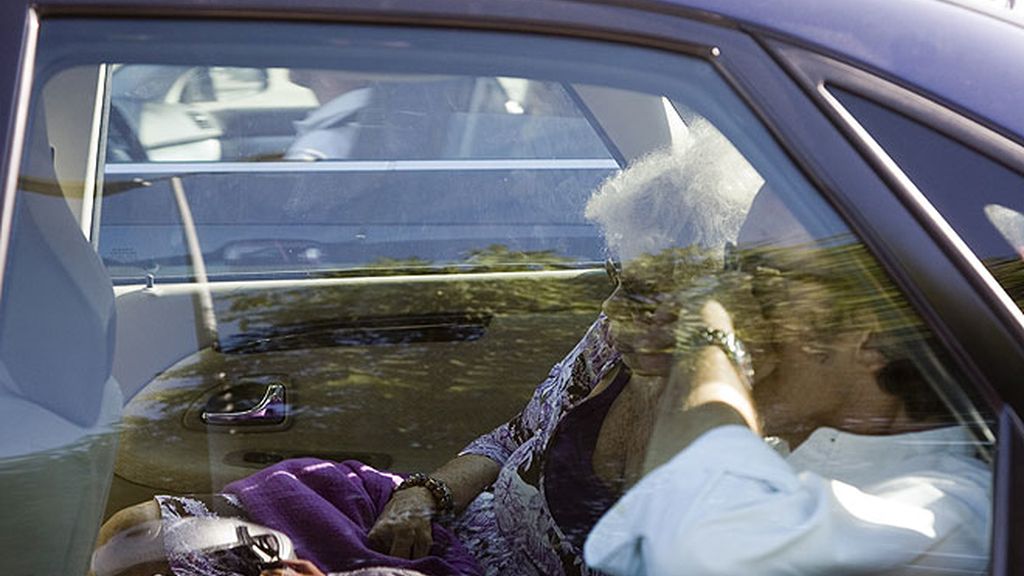 Cayetana de Alba y Alfonso Díez, de su primer baño juntos al anuncio de boda