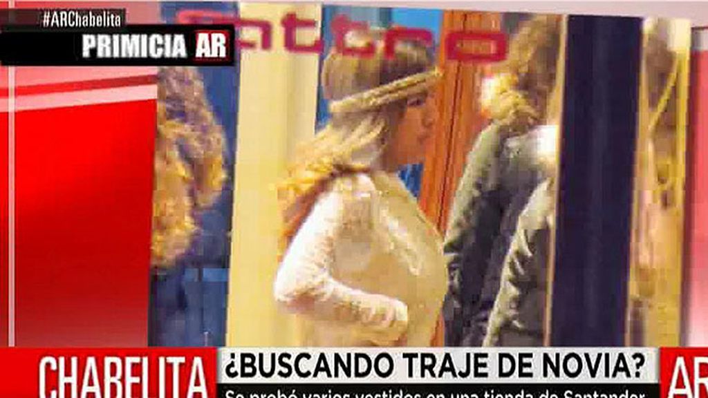 Chabelita, Alejandro y su madre pasaron una tarde de compras por Santander