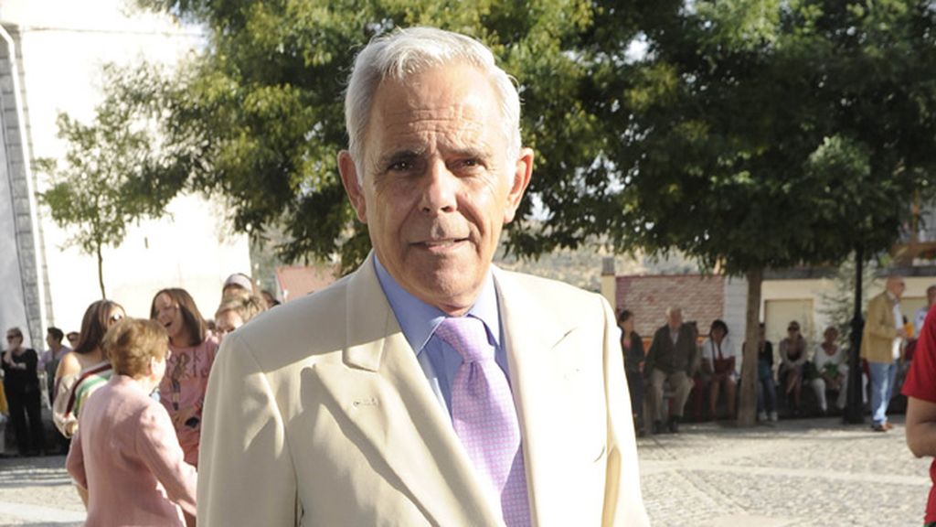 Jimmy Giménez Arnau acudió solo al enlace