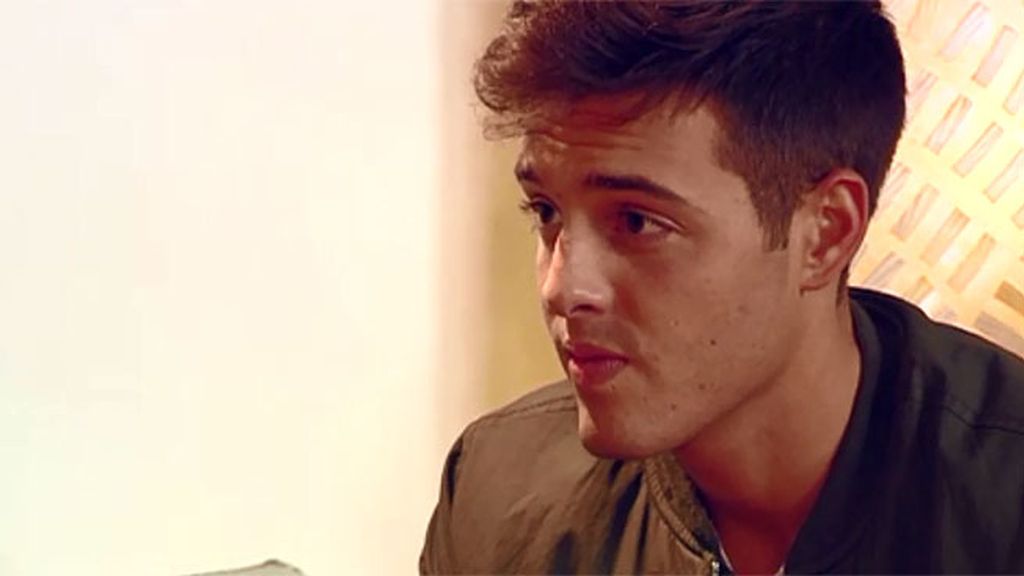 Lukas: "Los besos con Marina los tenéis que soportar"