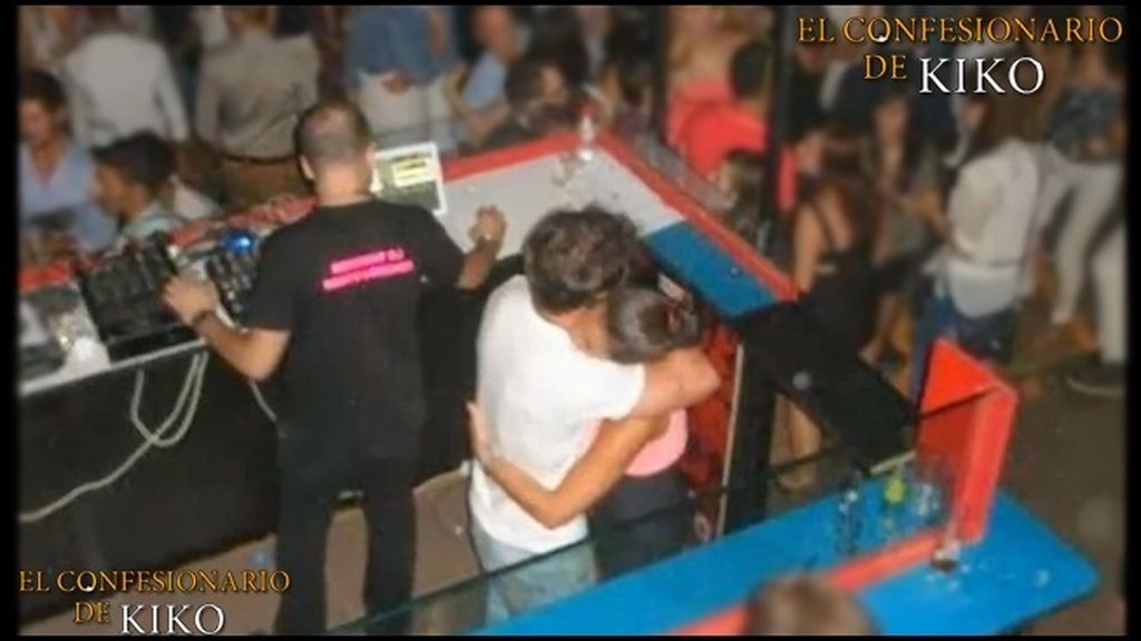 Noemi y Aless, muy cariñosos en un bolo en Valencia