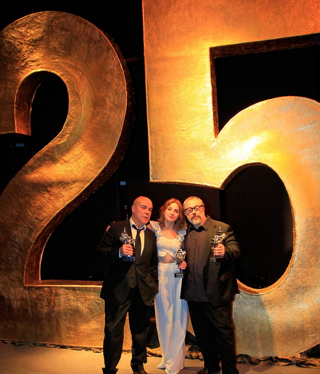 Resines, Valverde y de la Iglesia, premiados
