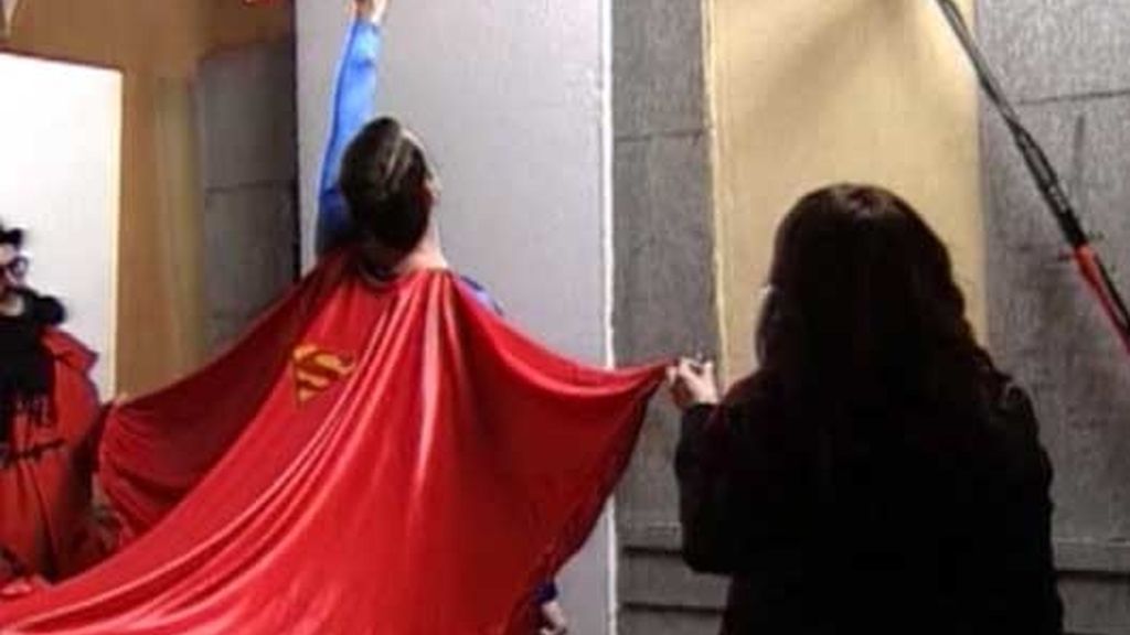 Óscar Martínez sobrevuela la capital