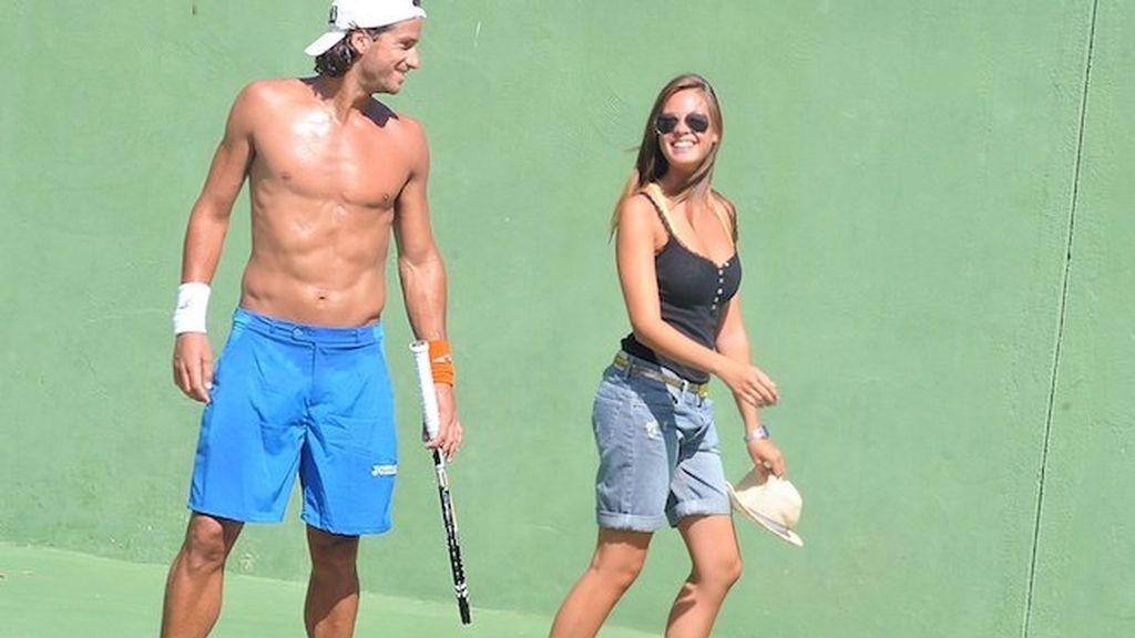 Feliciano y su nueva novia inauguran los calentones de verano