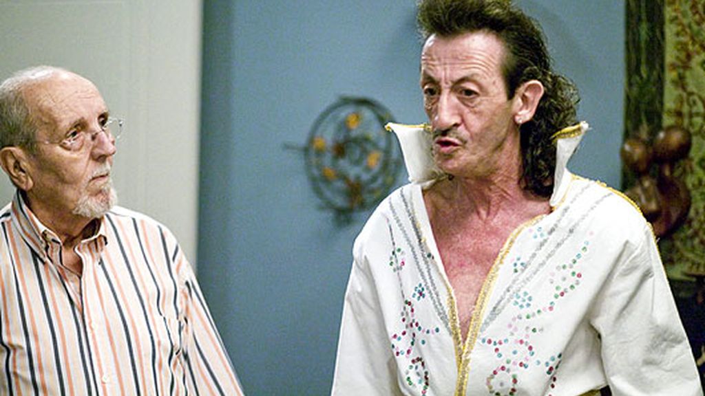 Cap. 10:  'Alcohol, langostinos y el cornudo de España'