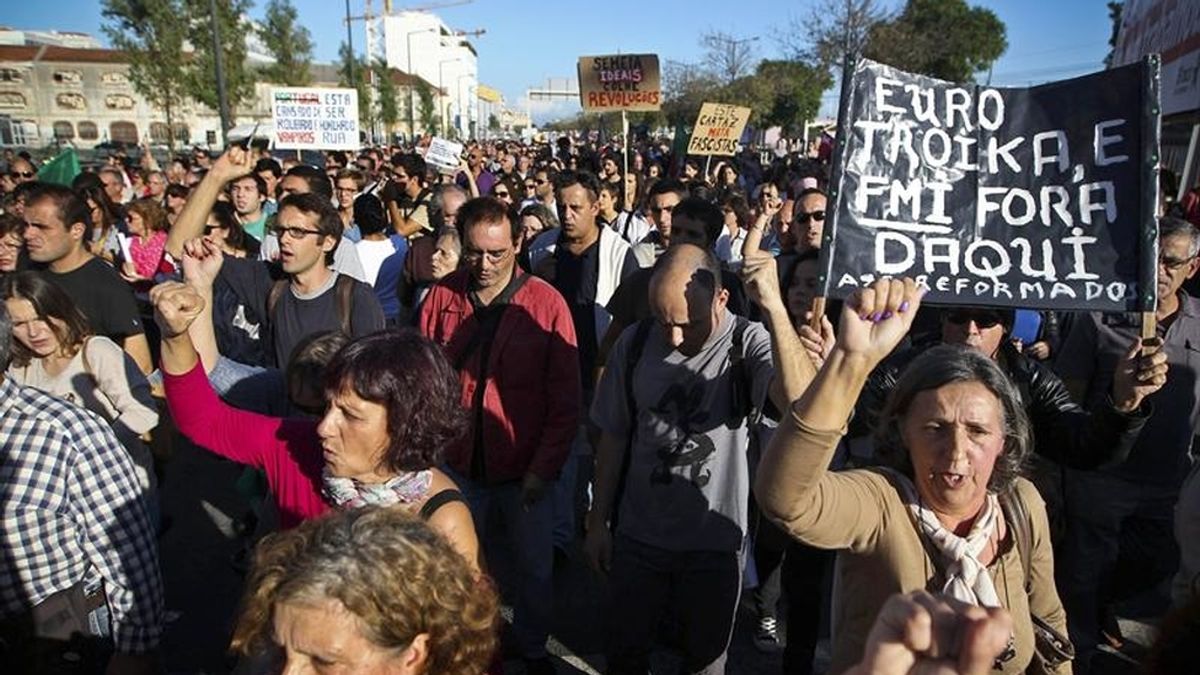 La protesta antitroika se extiende a catorce ciudades en Portugal