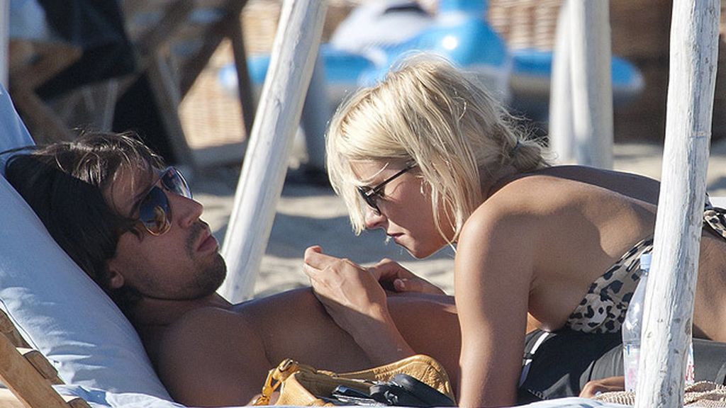 Khedira prepara el Clásico con Lena Gercke en Saint Tropez