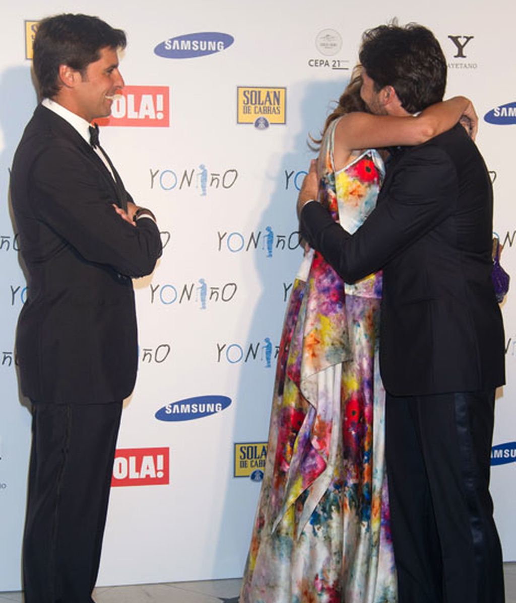 Se dan el 'sí, quiero' en la sevillana Iglesia de la Hermandad de la Esperanza de Triana