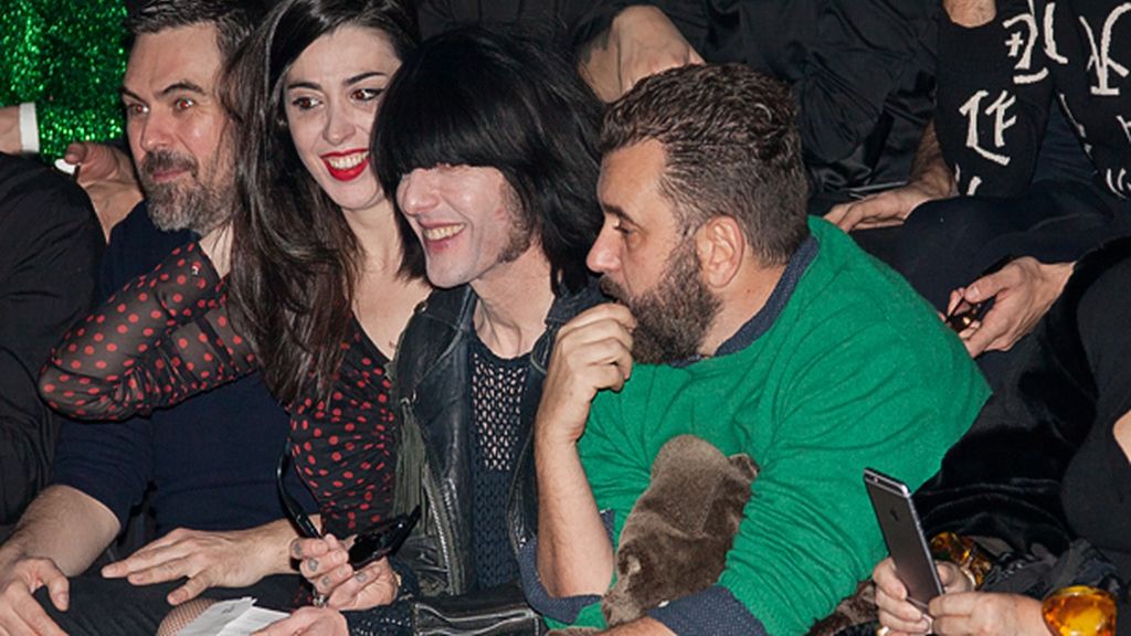 Asistentes desfile Davidelfin